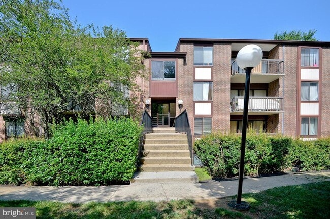 Photo - 9702 Kingsbridge Dr Unidad 202