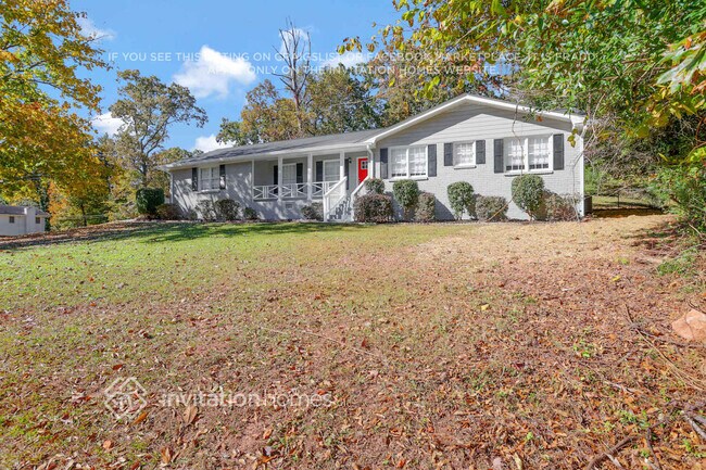 Photo - 2865 Castle Dr SW