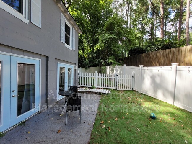 Photo - 5606 Roberts Dr