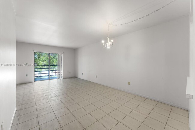 Photo - 14859 SW 104th St Unidad 8-203