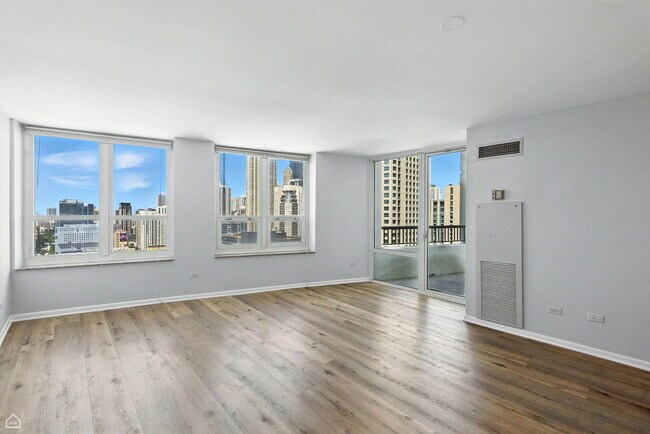 345 N LaSalle St Unit 2602