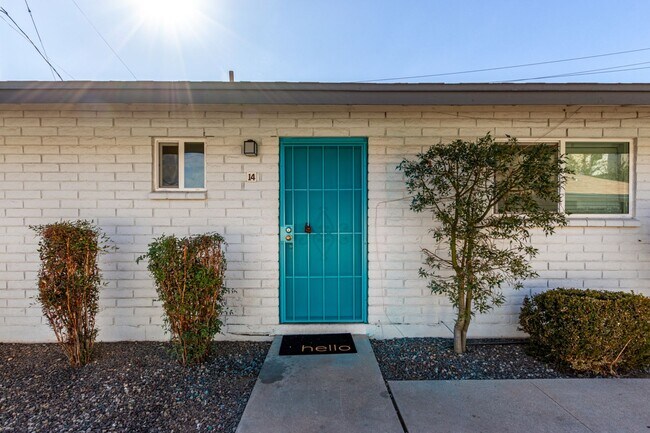 Photo - Granada Gardens