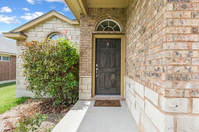 Photo - 6609 Sendero Lane
