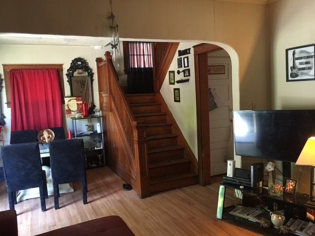 Photo - 907 Ferry Ave