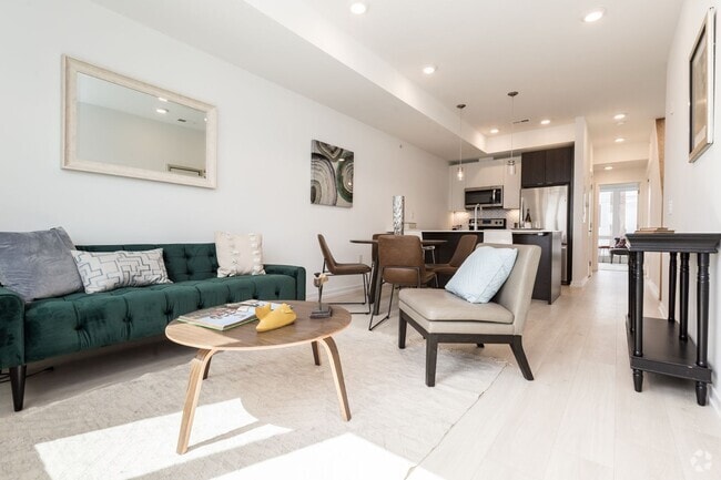 Building Photo - 1236 Lecount St Unit A Rental