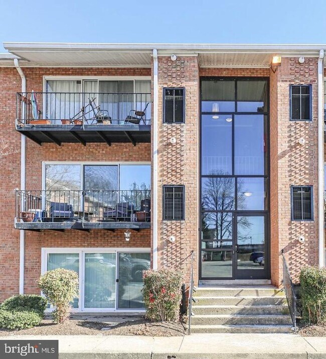 Photo - 1805 William St Apartment Unit C9