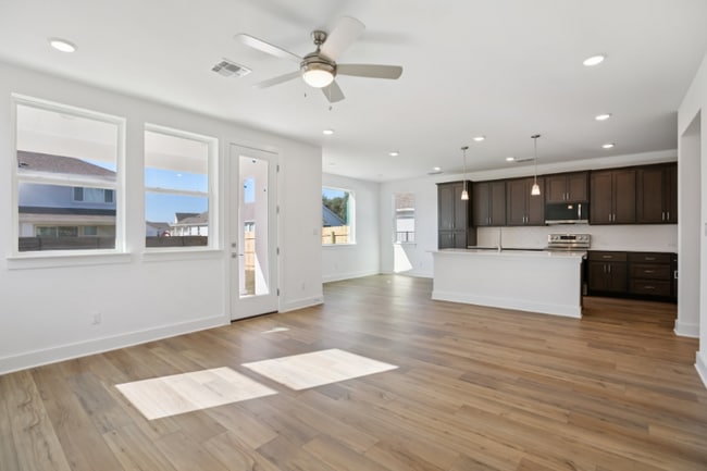 Photo - 1104 Yaupon Holly Dr