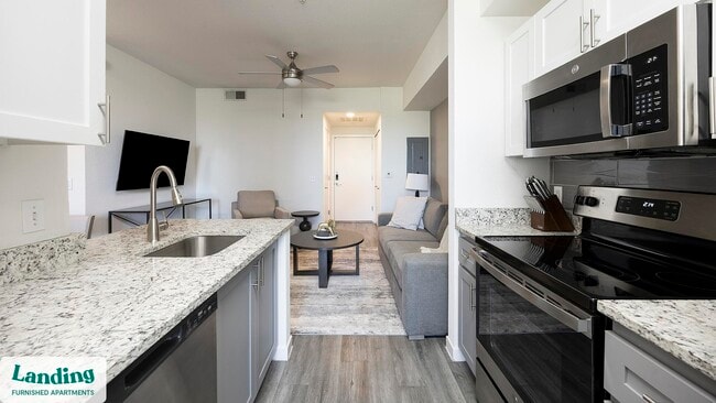 Photo - 1811 E Apache Blvd Unidad 3019