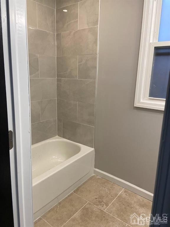 Photo - 690 State St