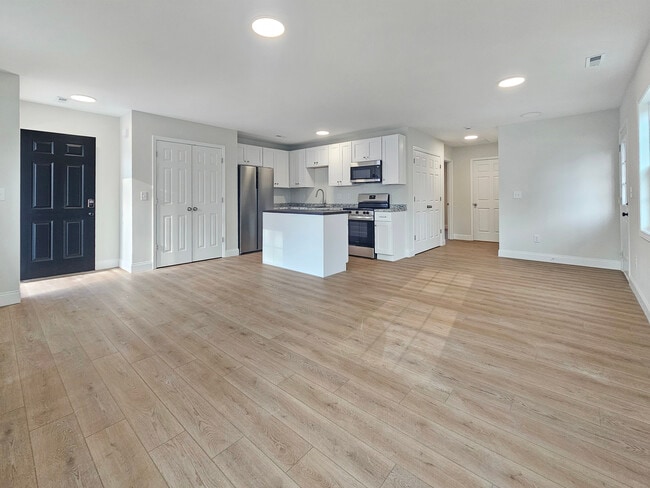 Photo - 7 Paris Creek Ct