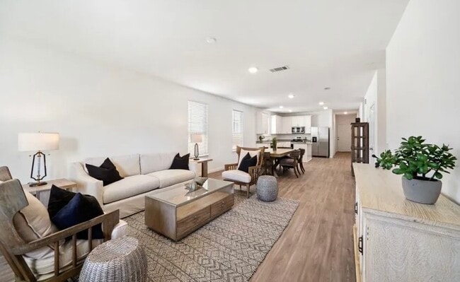 Photo - 248 Seven Pnes Dr