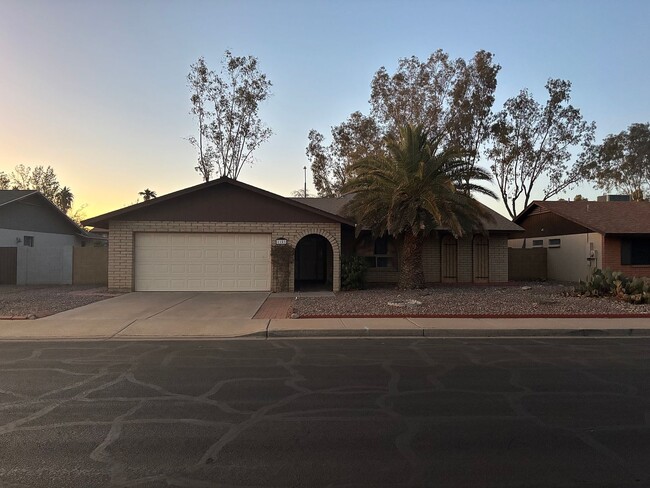 Photo - 1153 W Javelina Ave House