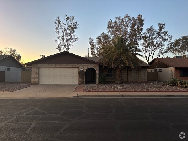 Building Photo - 1153 W Javelina Ave Rental