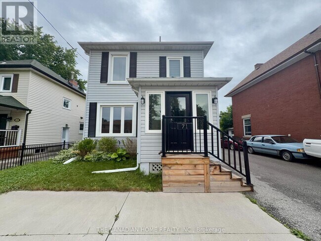 Photo - 71 English St