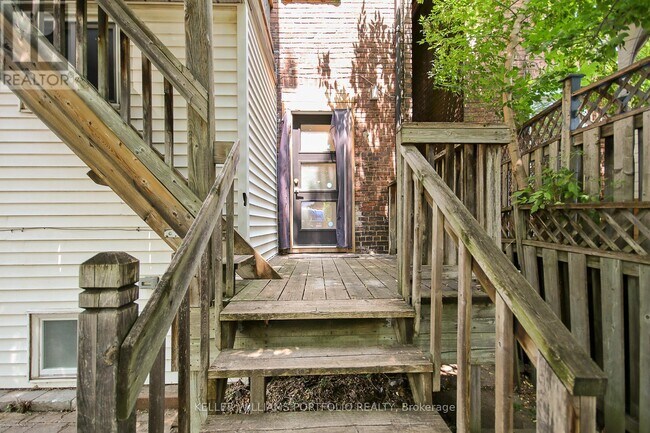 Photo - 35 Humberside Ave
