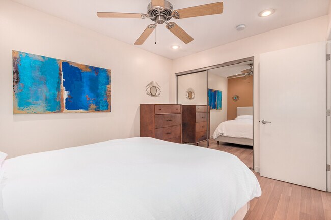 Photo - 1850 E Maryland Ave