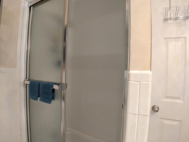 Photo - 885 Laconia Rd