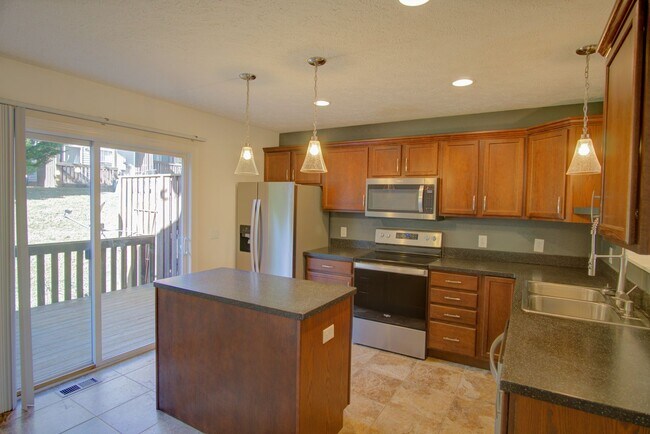 Photo - 3 Bed / 2.5 Bath.  Pet Friendly. Garage.
