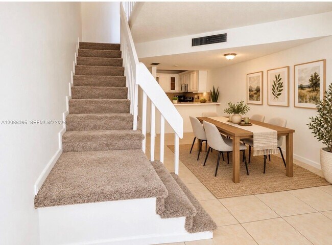 180 Royal Palm Rd