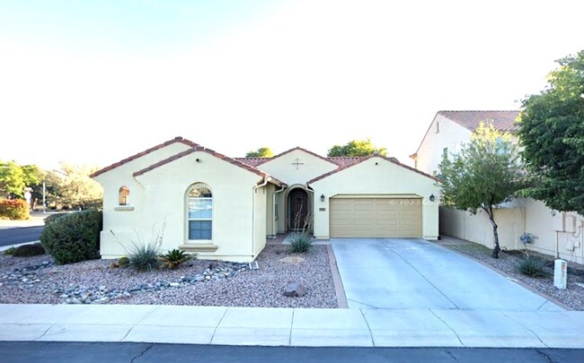 GORGEOUS 3 bdrm Plus Den in Chandler! - GORGEOUS 3 bdrm Plus Den in Chandler! Casa