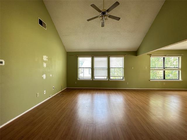 Photo - 785 Pierre Ln