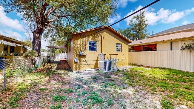 Photo - 2760 NW 58th St