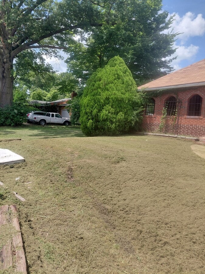 Photo - 225 N 63rd St