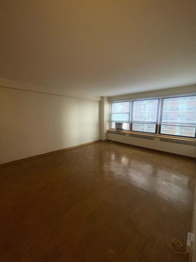 Photo - 4180 N Marine Dr Unidad 1003