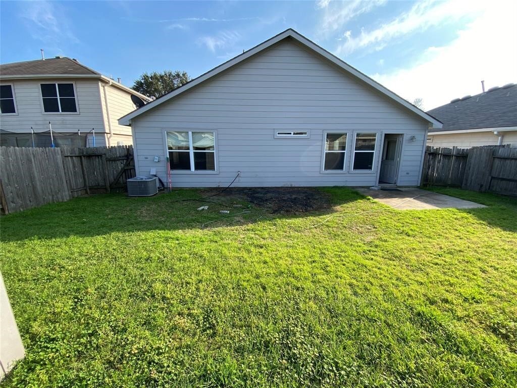 Photo - 18210 Hammondsport Ln