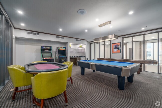 Gameroom - Auxo at Memorial