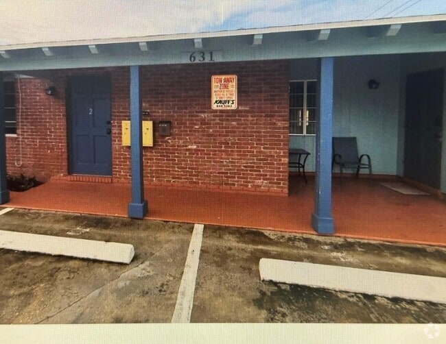 Building Photo - 631 N Federal Hwy Rental
