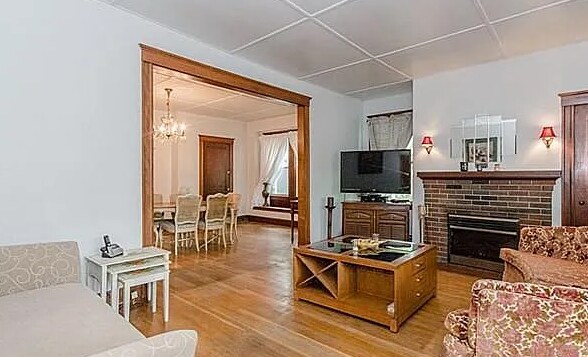 Photo - 183 Weston St