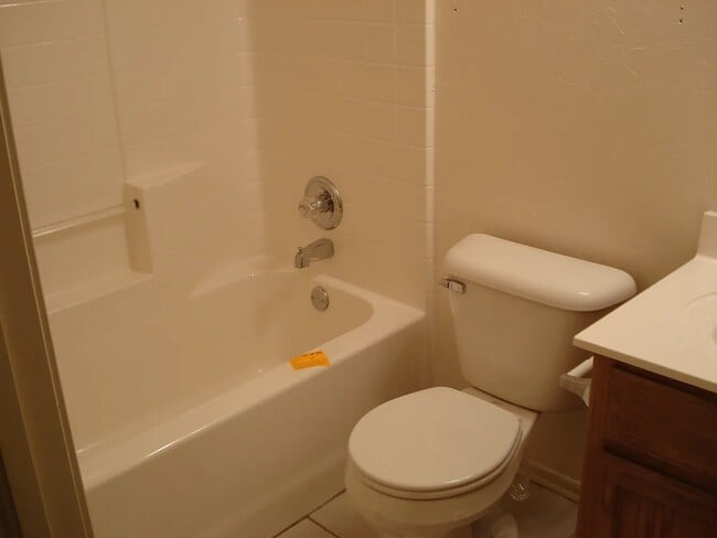 Photo - 413 Pinehurst drive