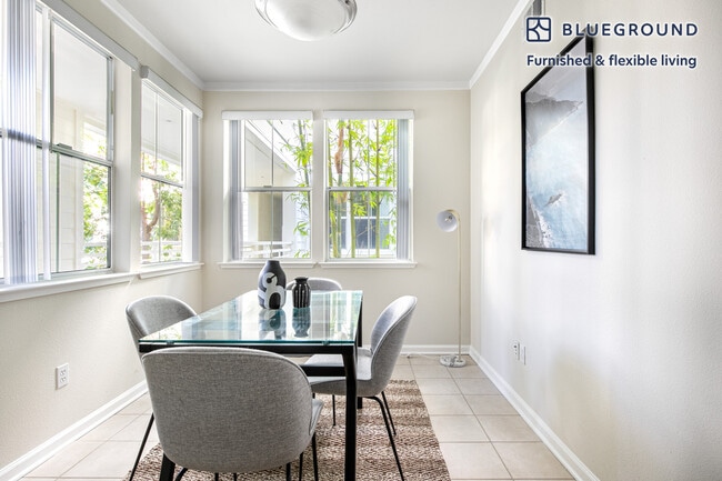 Photo - 337 S Fremont St Unidad FL2-ID435