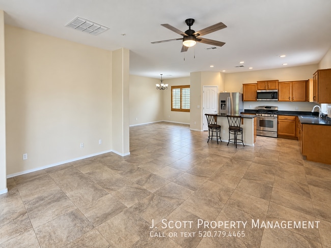 3510 E Lafayette Ave