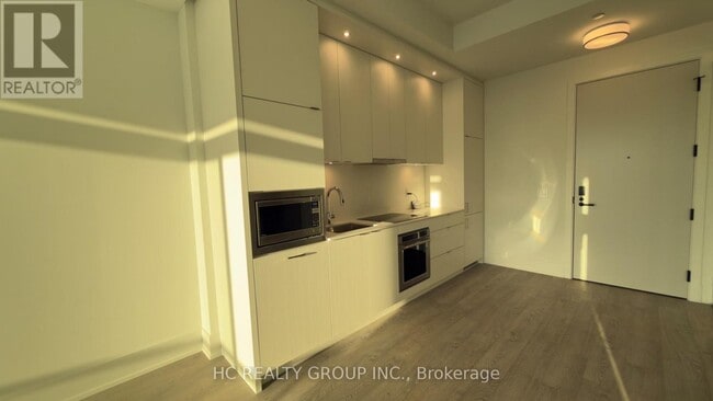 Photo - 115 Denison Ave Unité 708