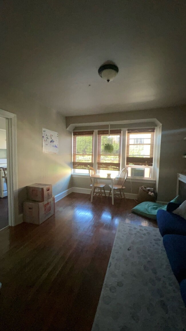 Photo - 505 N Lime St Unidad 3