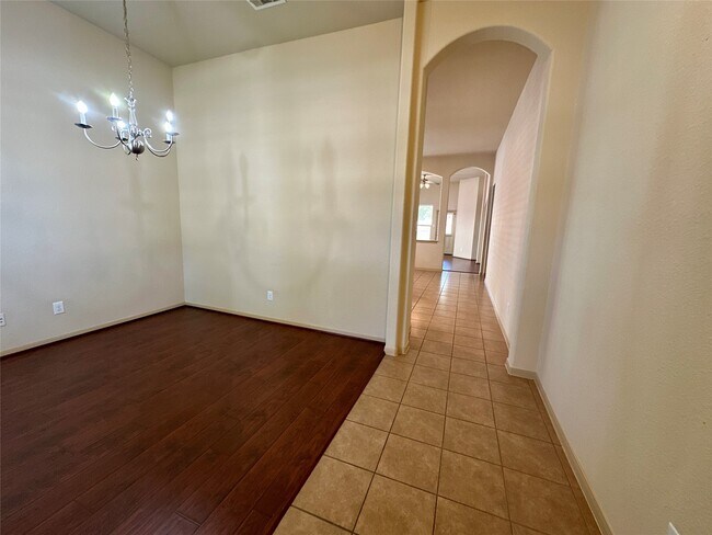 Photo - 6111 Grassy Haven Ln