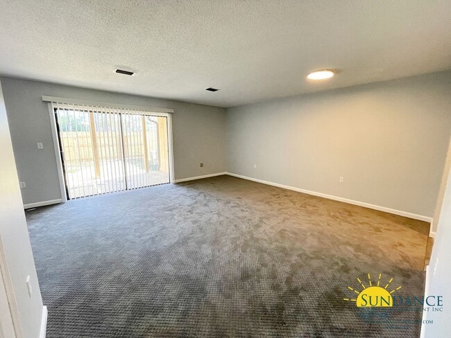 Photo - Quaint 3 Bedroom Townhouse in Shalimar