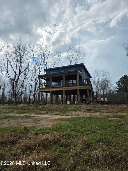 1160 Cottonwood Dr