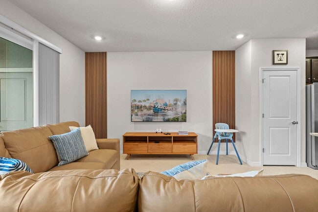 Building Photo - 1283 Blue Paradise Wy Rental
