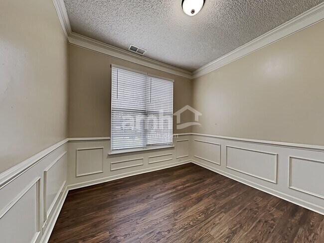 Photo - 6110 Goldenfield Dr