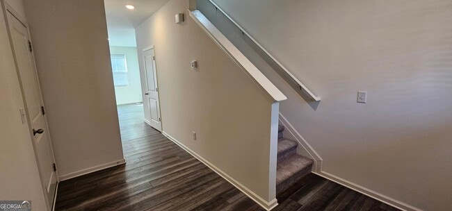Photo - 3488 Cardinal Dr SW
