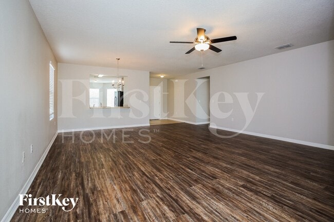 Photo - 2295 Sequoia Way