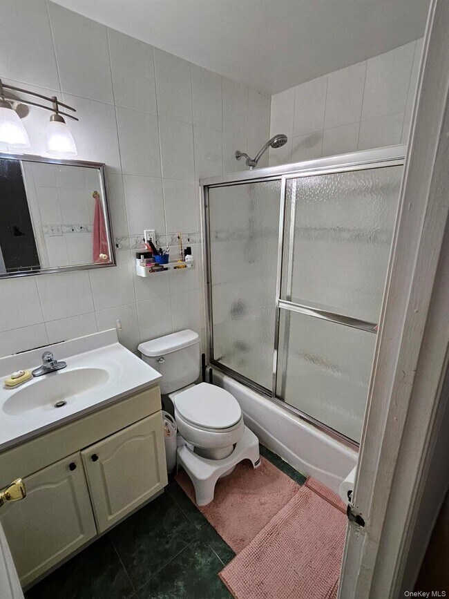 Photo - 16-21 200th St Unidad 1FL