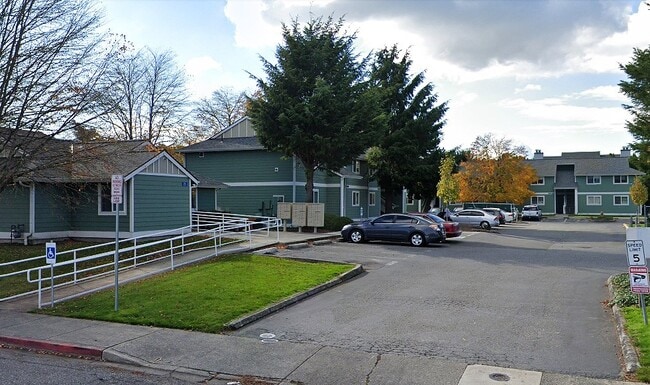 Photo - 115 Hulbush Ln