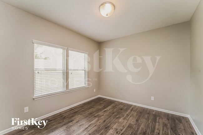 Photo - 4011 Huntley Glen Dr