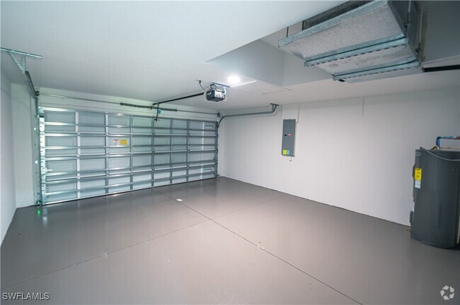 Building Photo - 2712 46th St SW Rental