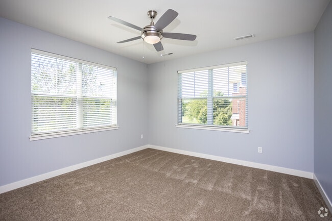 2BR, 2BA - 1,440 SF - The Hawthorne