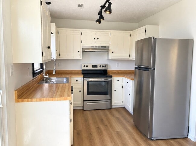 99 Moss Creek Dr Unidad 202